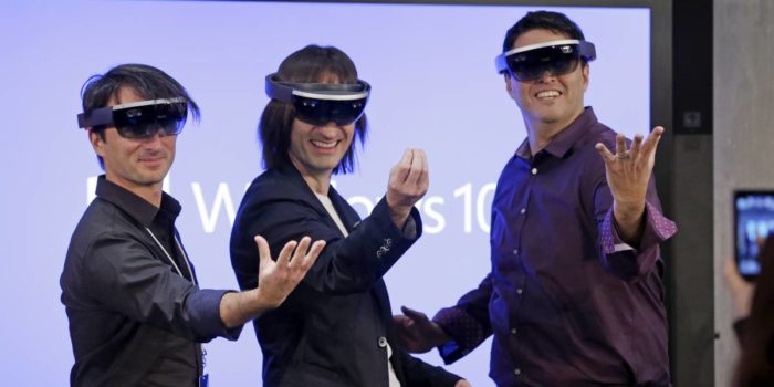 HoloLens смогут работать 5.5 часов без подзарядки